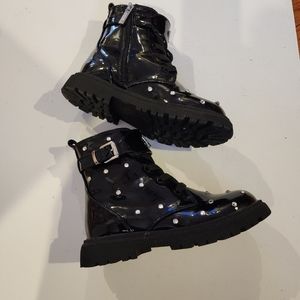 Girls black patten leather